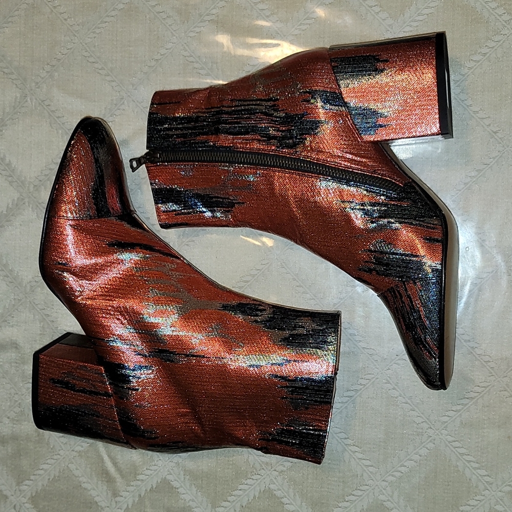 Dries Van Noten Metallic Ikat Print Booties - Picture 4 of 12